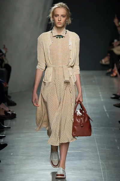 Look 34